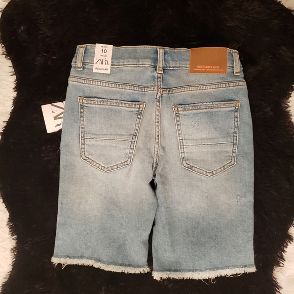 Zara - Picture 2 of 8